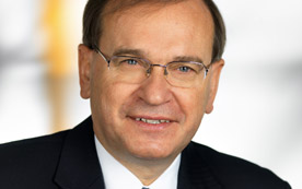 Alois Schedl (Bild) und Klaus Schierhackl stehen auch in Zukunft der Asfinag vor.